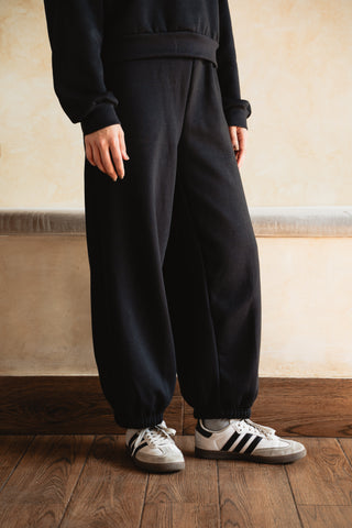 LOOSE-FIT JOGGING TROUSERS